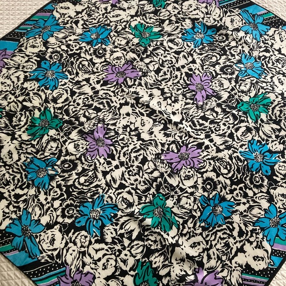 Vintage HONEY silk scarf - Picture 1 of 14